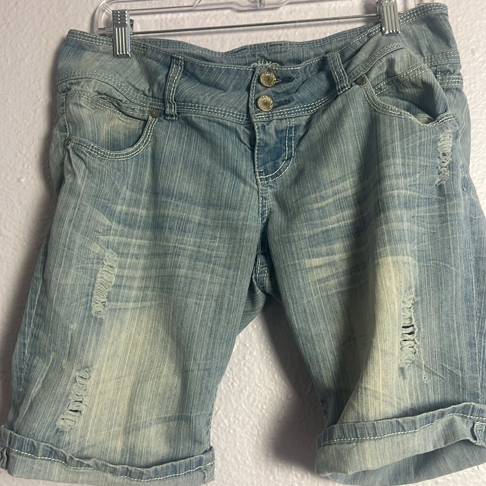 Jean Shorts - Picture 2 of 4